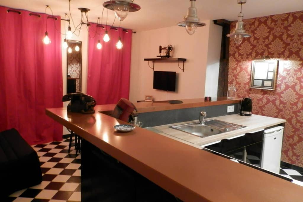 Studio Bistrot Baroque Centre Ville Historique トロワ エクステリア 写真